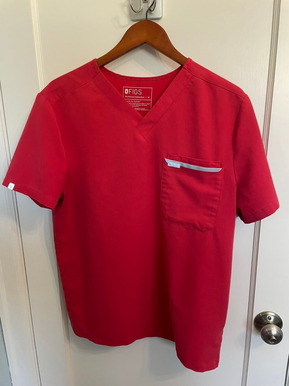 FIGS Casma Three Pocket Scrub Top Womens M Red Technical Collection